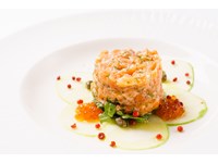 Tartare de saumon au coulis de ciboulette